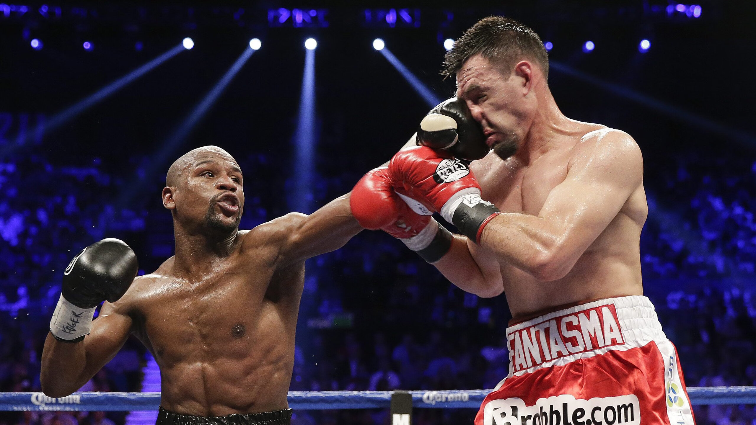 米兰体育app在线下载-《PUBGMobile》“极限操控”线下决赛，团队操作炸裂！